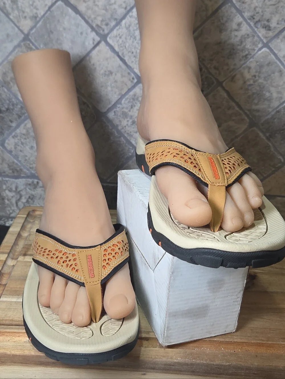 Hobibear Mens Thong Sandals Indoor Outdoor Beach Flip Flop Comfort Beige 12-13